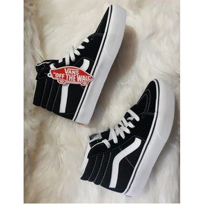 *NWT* VANS UNISEX SK8 HI PLATFORM 2